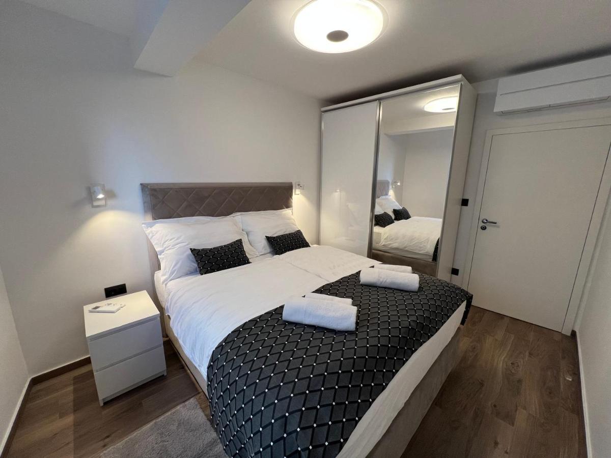 White Pearl Apartments - New Grebaštica エクステリア 写真