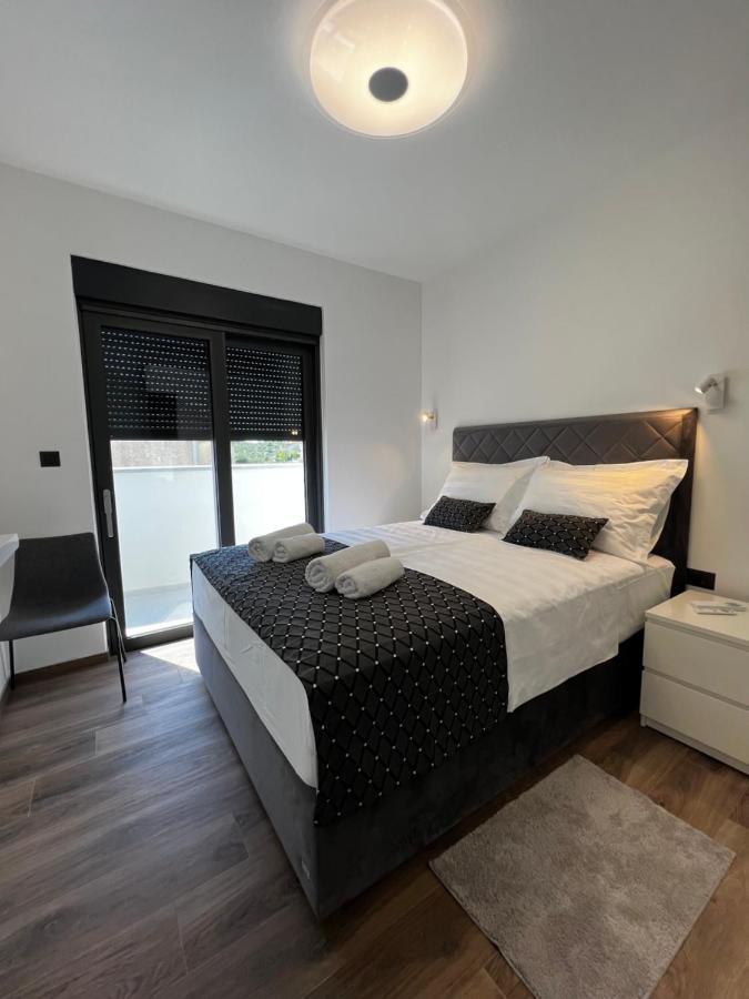 White Pearl Apartments - New Grebaštica エクステリア 写真