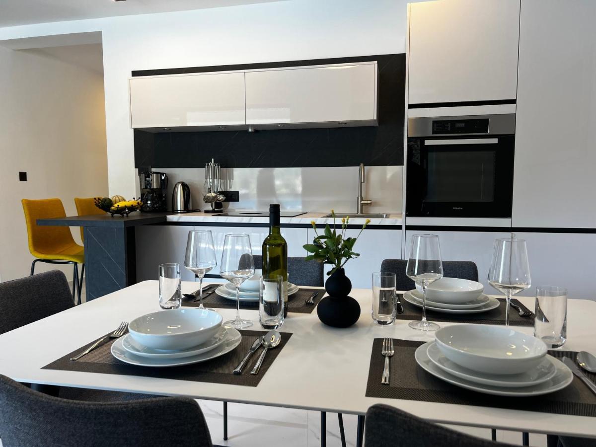 White Pearl Apartments - New Grebaštica エクステリア 写真