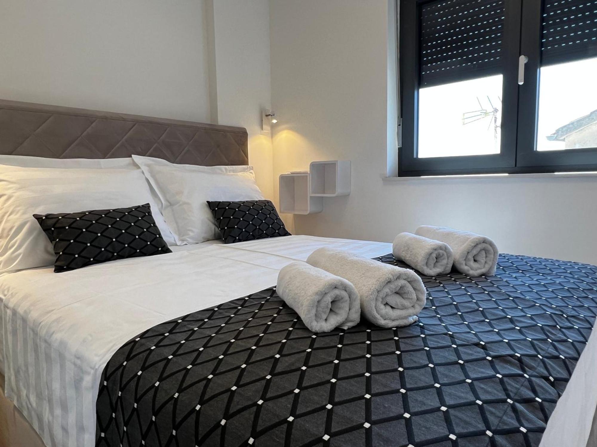 White Pearl Apartments - New Grebaštica エクステリア 写真